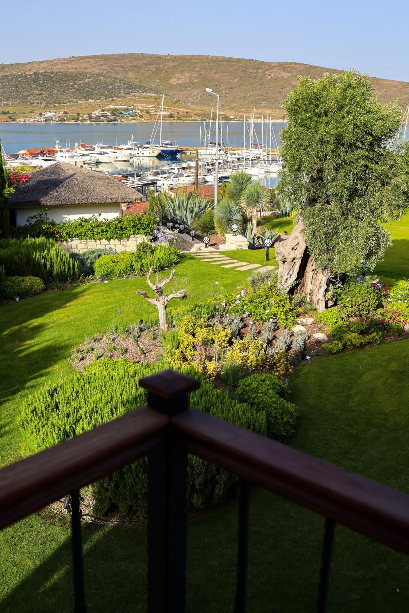 Marin Alacati Hotel Exterior photo