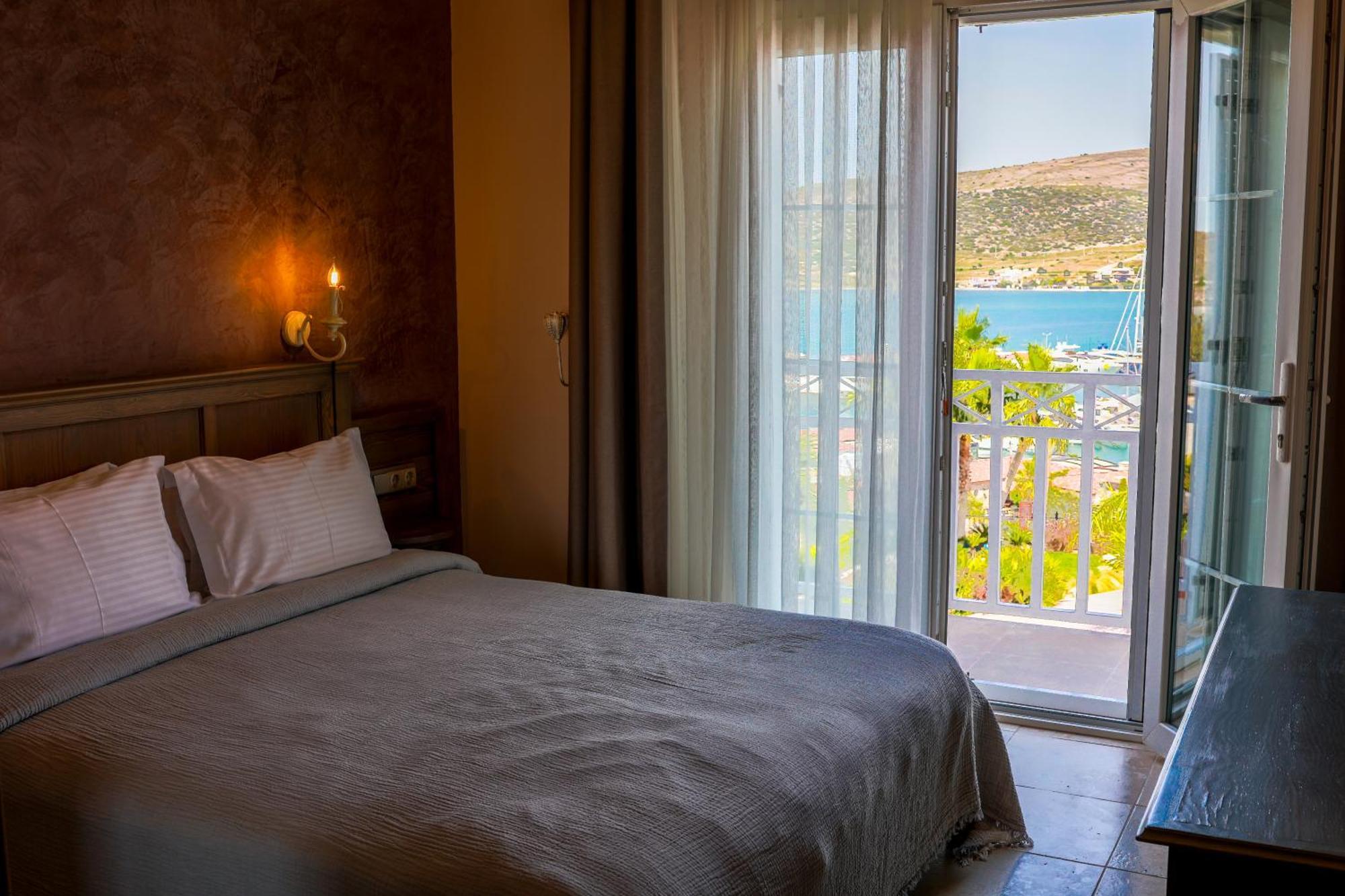 Marin Alacati Hotel Exterior photo
